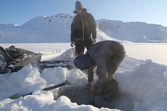 Нерест подо льдом: на Камчатке изучают холодолюбивых гольцов заповедных водоёмов. Фото 5