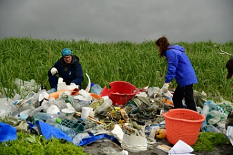 Исследовательская экспедиция по сбору и учету морского мусора в Южно-Камчатском заказнике
